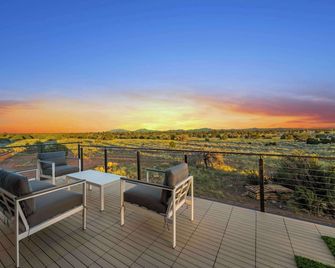 New Luxe Desert Retreat Near Grandcanyon S Rim - Valle - Patio