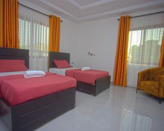 Labev Hotel - 庫馬西