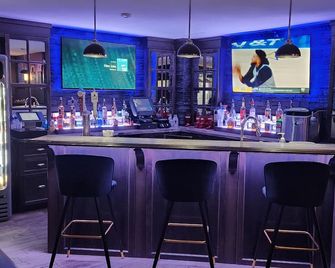 Newfound Inn & Suites - Conception Bay South - Bar