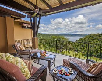 Oceanview, fully equipped luxury condo located inside Peninsula Papagayo - Culebra - Balcony