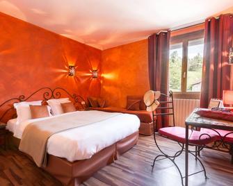 Contact Hôtel Le Relais de Vellinus - Beaulieu-sur-Dordogne - Chambre