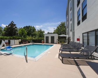 Hampton Inn Henderson-I-85 - Henderson - Pool