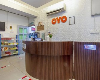 OYO 89782 Ranau City Inn - Ranau - Front desk