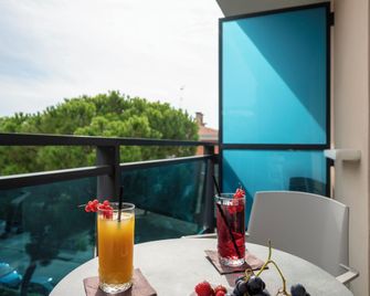 Olimpia Hotel & Aparthotel - San Michele al Tagliamento - Balkon