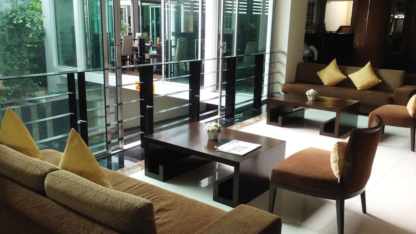 August Suites Pattaya