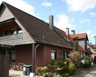 Messezimmer 4 u 2 - Düsseldorf - Bygning