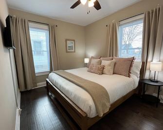 King Beds, Family & Pet Friendly - Washington - Schlafzimmer