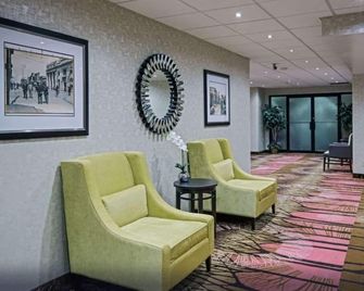 Quality Inn & Suites Regina Downtown - רגינה - לובי