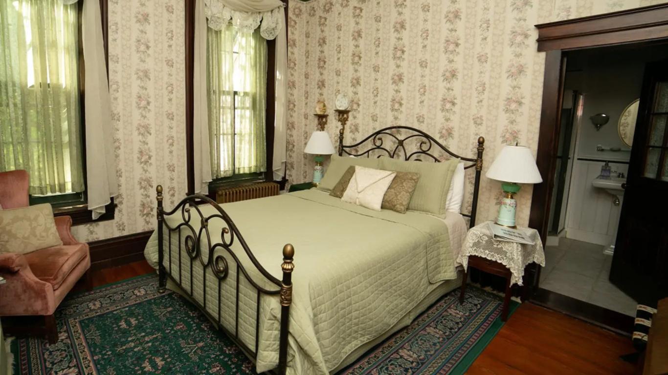 Faunbrook Bed & Breakfast