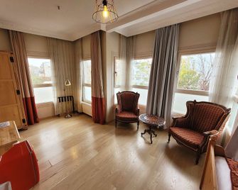 Masif House - Istambul