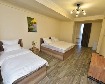 Altunyan Hotel - Yerevan - Bedroom
