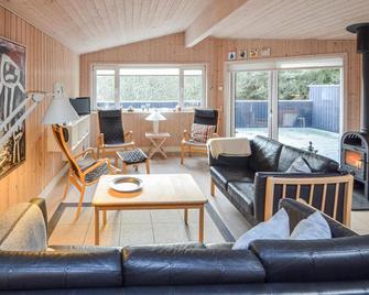 Amazing home in Thisted with kitchen - Nørre Vorupør - Sala de estar