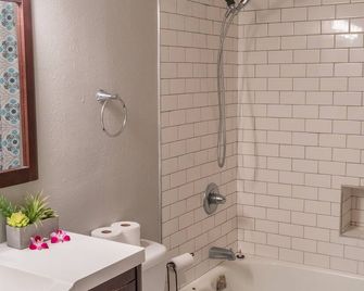 Rare 2 Bedroom & Loft Townhouse on the North Shore - Kahuku - Baño