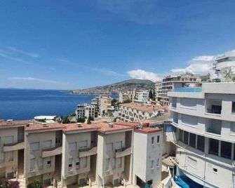 Ceko Hotel - Saranda - Balkong