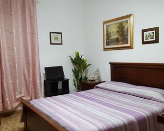 B&B Da Andreina - Guspini - Habitación