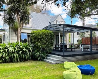 The Escape Artist - Whiritoa Holiday Home - Whangamata