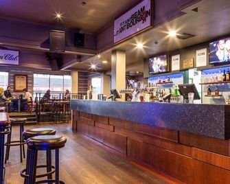 The Cobb Hotel - Palmerston North - Bar