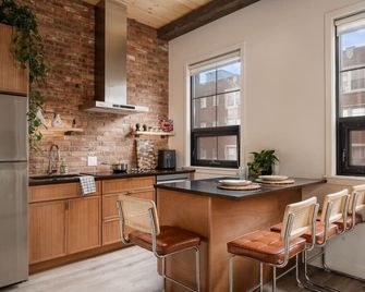 Pulaski Point Properties - Chicago