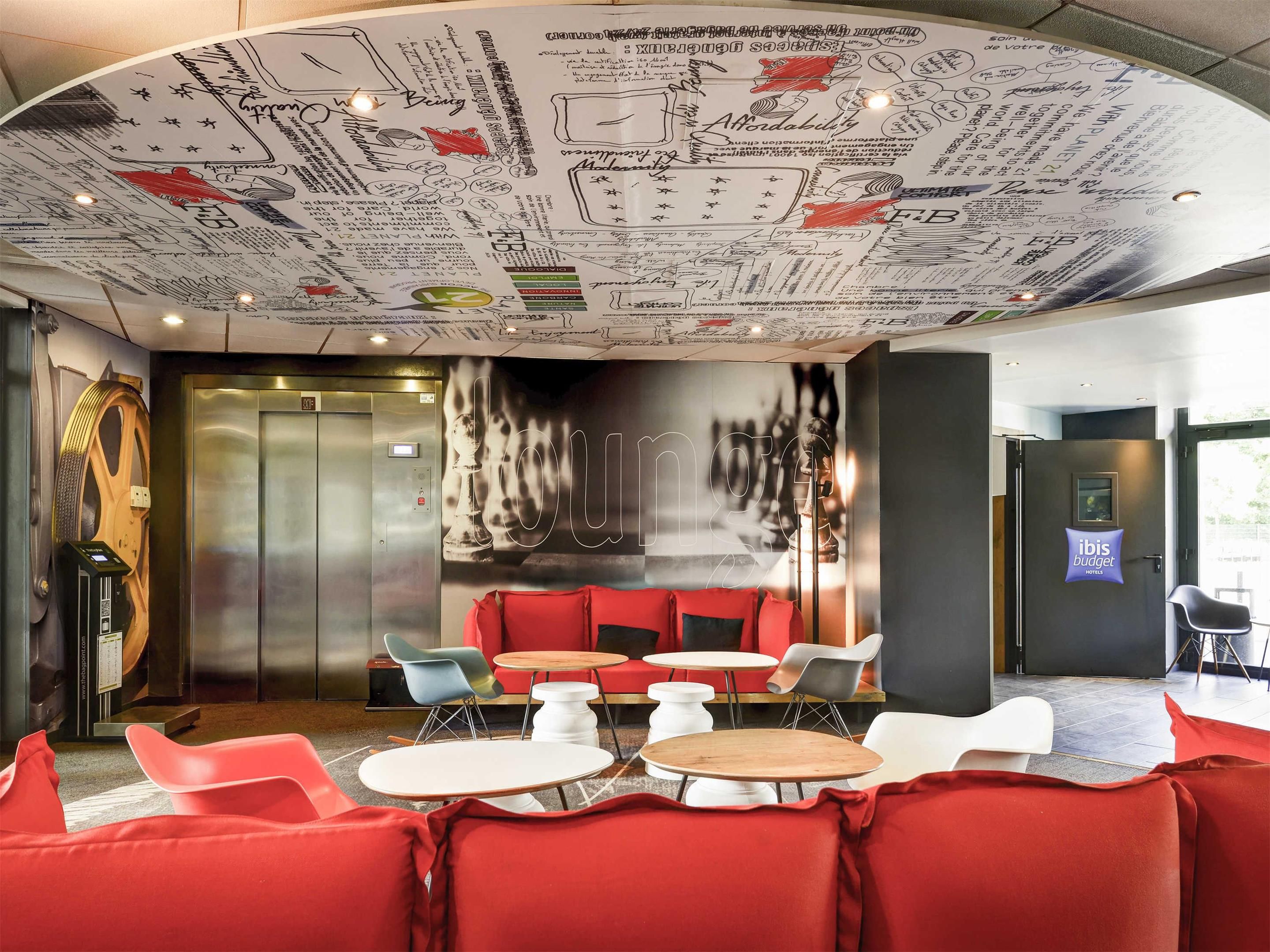 أوتل إي بي إي أس أورلي تشيفلي ترام 7