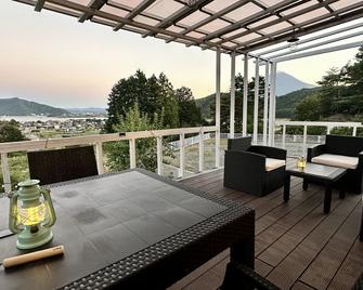 glampark S.O.P Fuji Kawaguchi Lake - Fujikawaguchiko - Balcony