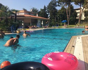 B&B Villa Maria - Montesilvano - Pool