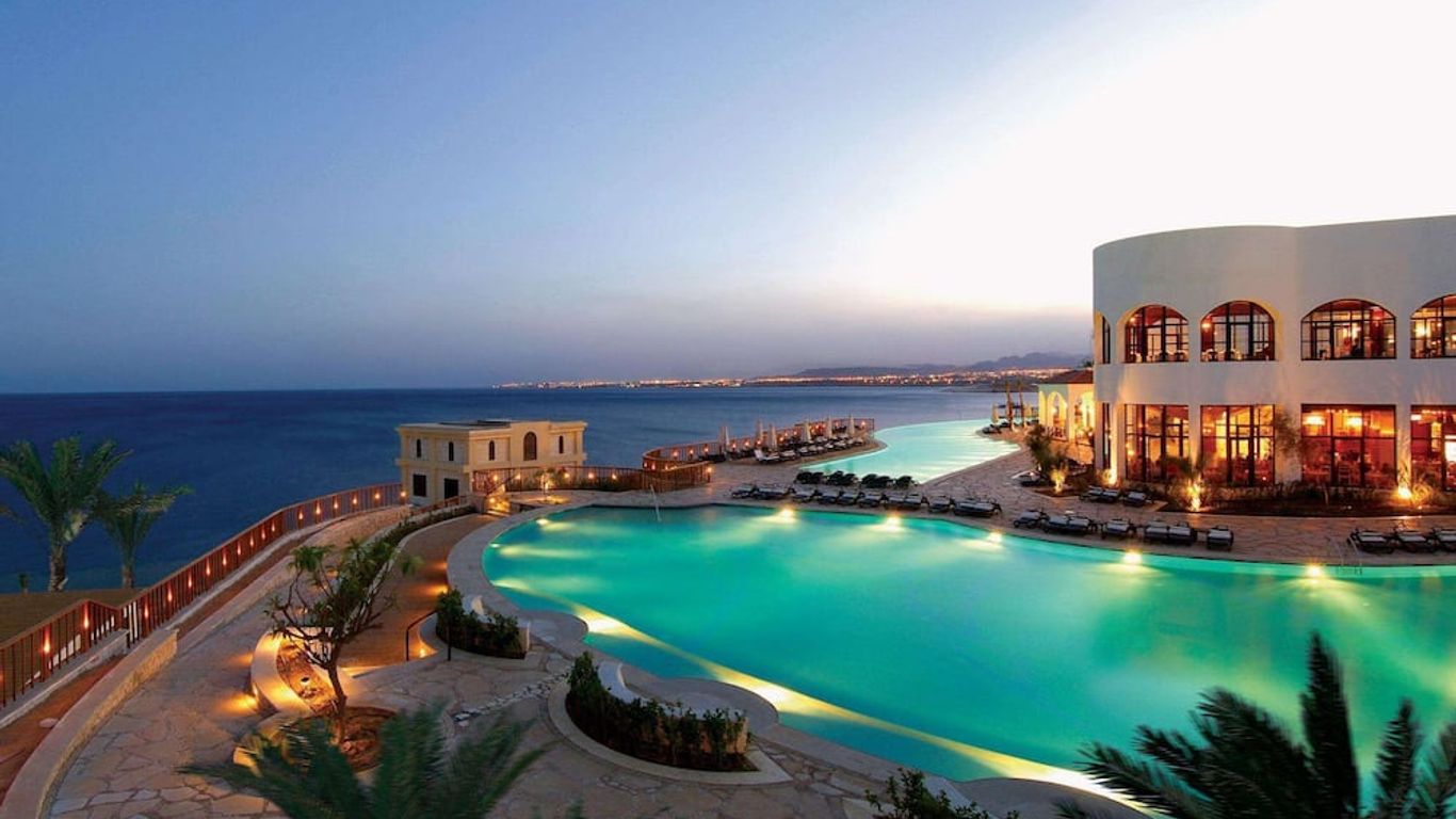 Reef Oasis Blue Bay Resort & Spa