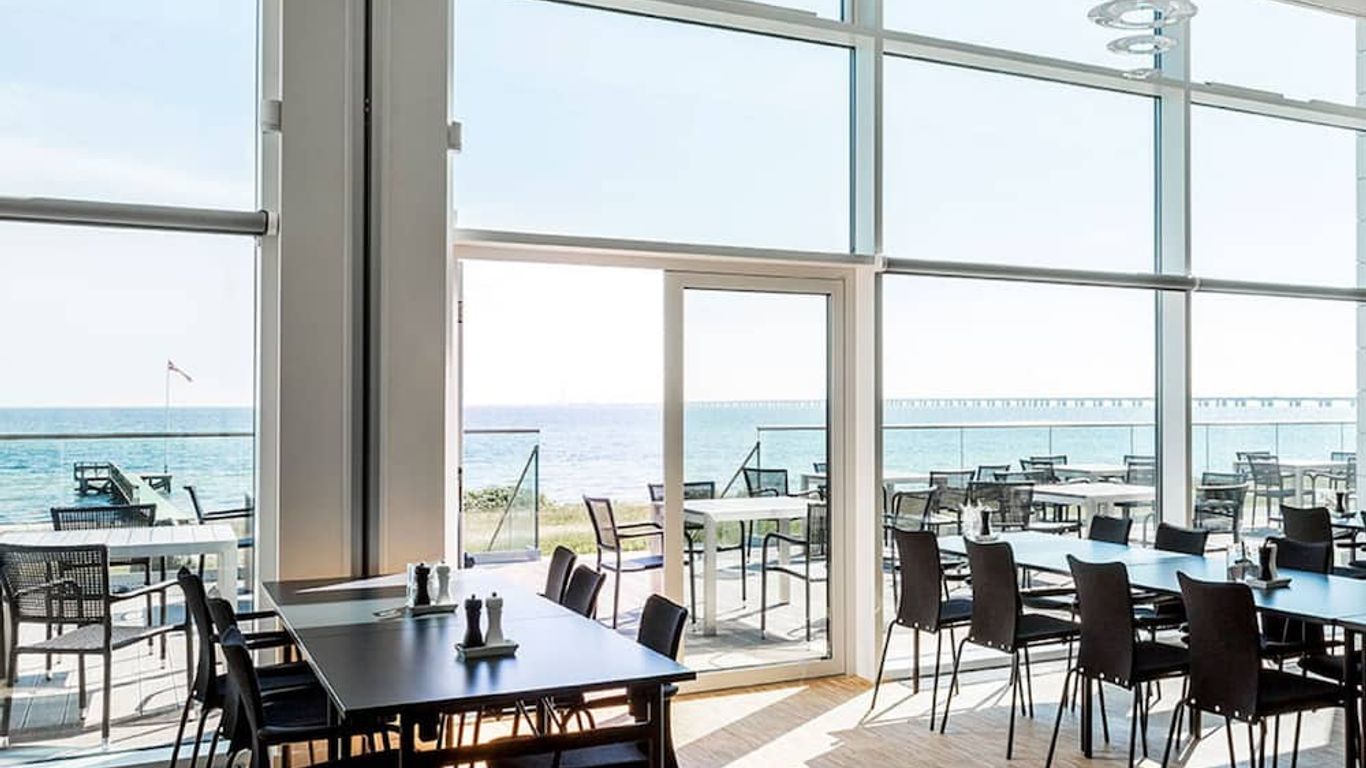 ستور بيت سيناتور هوتل آند كونفرنس