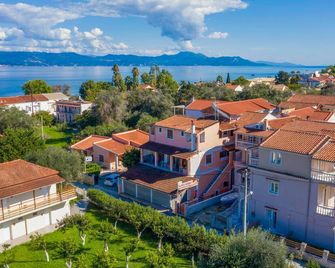 Korina Apart Hotel - Κάβος - Θέα στην ύπαιθρο