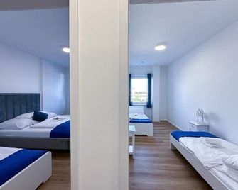 Suite4me - Balkon I Küche I Waschmaschine I Mainz-Kostheim - Wiesbaden - Schlafzimmer