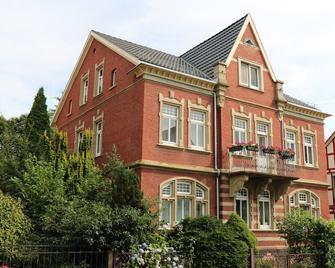 Ferienwohnung Mandelblüte - Schotten - Building