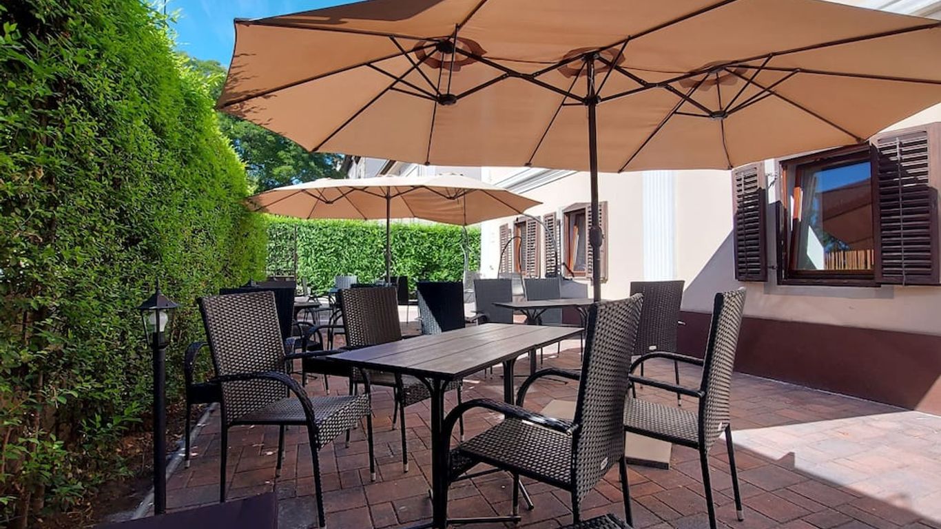 Vén Diófa De Lux Panzió