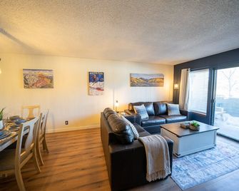 Near Winter Park | 2 King Beds | Pets Stay Free - Fraser - Sala de estar