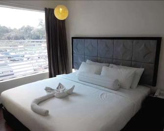 M Season Boutique Hotel Sdn Bhd - Sungai Petani - Bedroom