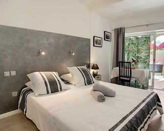 Mas Maurane Chambre d hôtes - Tarascon - Ložnice