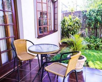 Mmakosha Lodge - Hammanskraal - Balcón