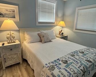 Coco Sands Beachside Cottages - Cocoa Beach - Slaapkamer