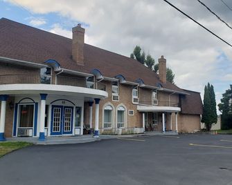 Best Value Inn & Suites Parry Sound - Parry Sound - Gebäude