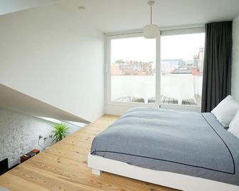 B&B Home & The City - בריסל - חדר שינה