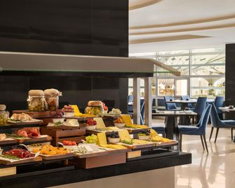 Anwar Al Madinah Mövenpick Hotel - מדינה - בניין