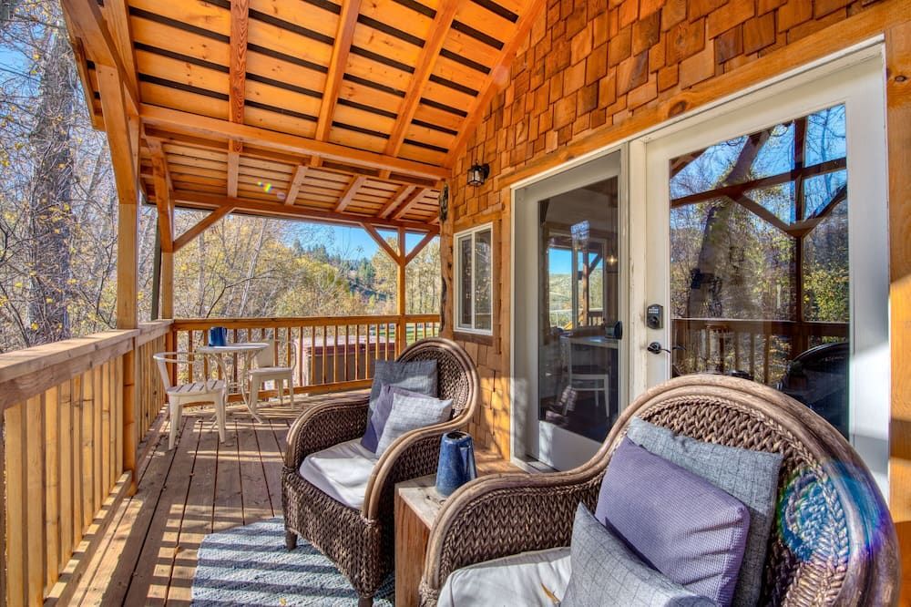 Tranquil Cabin on Sleeping Child Creek - Hamilton - Balkon