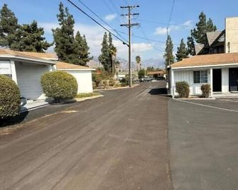 El Rancho Motel, Pasadena - פסדנה - נוף חיצוני