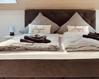 Ferienwohnung Dreifluesse - Hann. Münden - Schlafzimmer