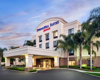 SpringHill Suites by Marriott Bakersfield - Bakersfield - Bygning