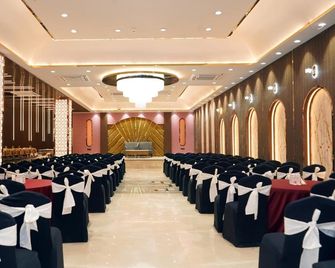 Shrigo Hotels Banaras - Varanasi - Festmiddagsal