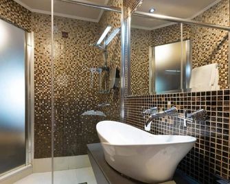 Design Hotel Mr President - Belgrado - Bagno