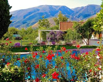 Classic Andalusian Villa, Surrounded By Orange Trees, Fountains. Private Pool. - Órgiva - Priveliște în exterior