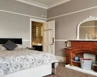 Glendevon House Hotel - Bromley - Bedroom