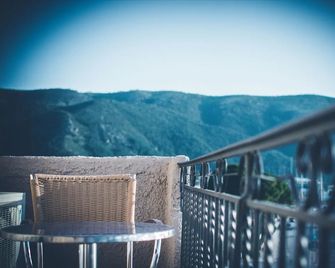 Aktaion Hotel - Ηγουμενίτσα - Μπαλκόνι