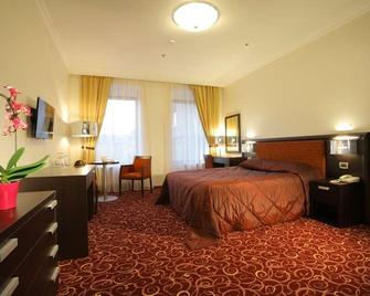 Menorah Hotel - Dnipro - Bedroom