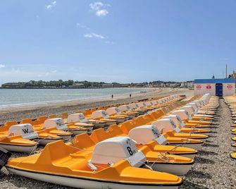 Hide-A-Way - Weymouth - Beach